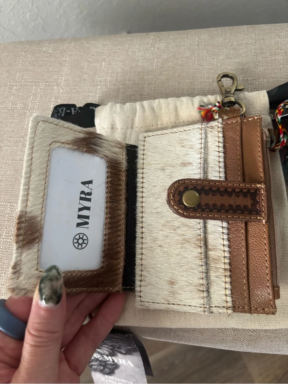 NWT Myra Wildflowers of the Prairie Tooled Leather Card Holder Brown Wallet